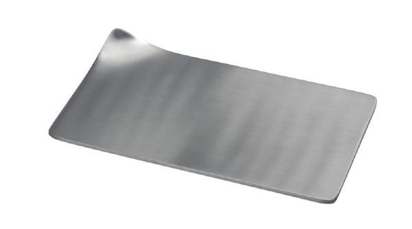 Kerzenteller rechteckig Silber Alu "satiniert" mit einer hochgebogenen Ecke 100 x 180 mm